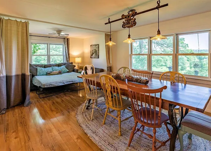 Peaceful And Serene Farmstead Retreat With Horseback Riding In Stockton, Illinois, Perfect For A Family Getaway
