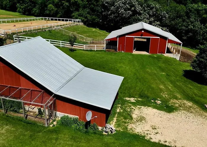 Peaceful And Serene Farmstead Retreat With Horseback Riding In Stockton, Illinois, Perfect For A Family Getaway